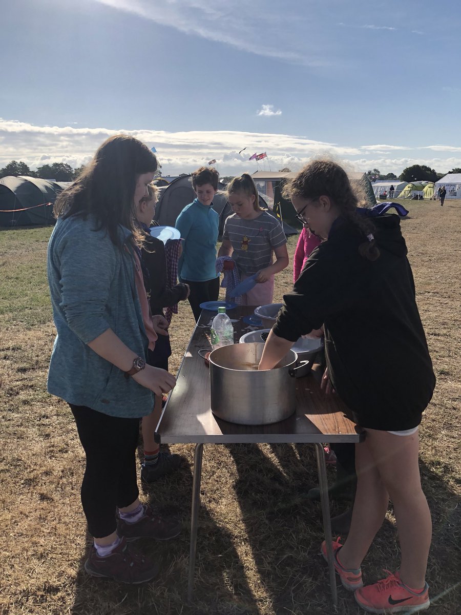 HaslingtonGuid1's tweet photo. Washing up #Chamboree https://t.co/tnqkkuDXyA
