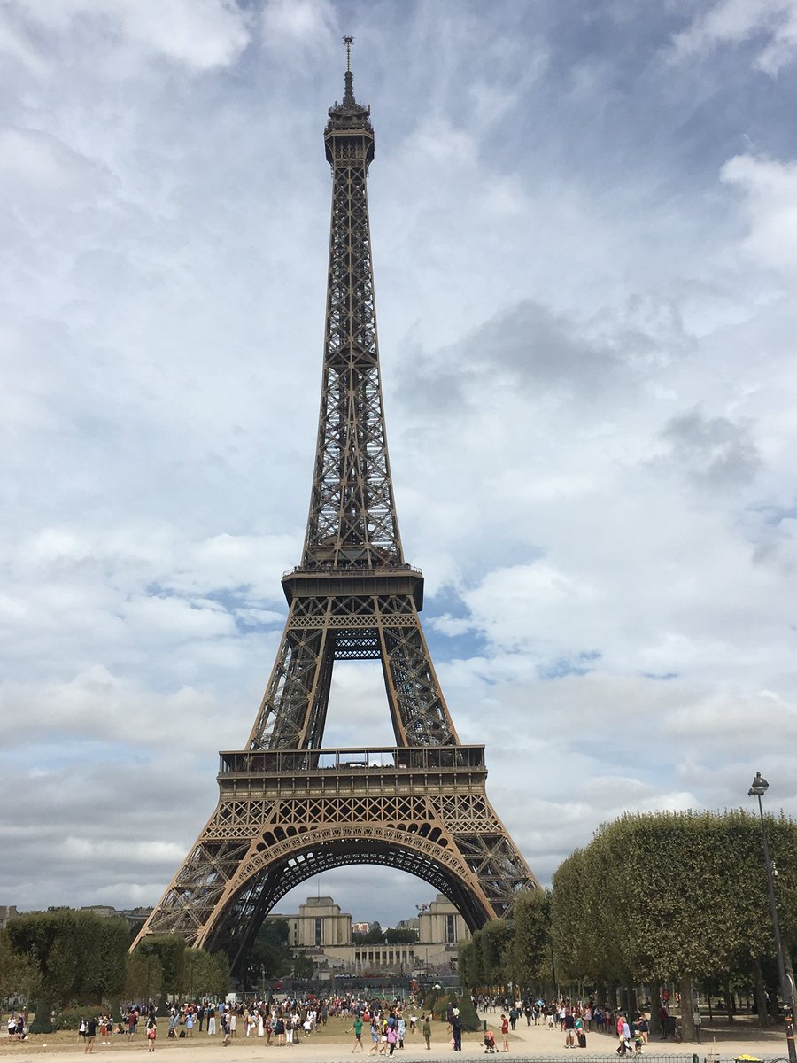 HazelDavies41's tweet image. Goodbye Paris #TourdeFrance2018 #whattodonow