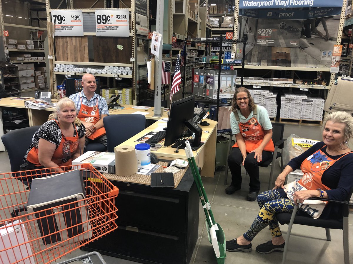 TrotterSandra's tweet photo. Great PK at Home Depot 3919 @triciaryan174 @RockwoodShutter https://t.co/WIeYnm6K1g