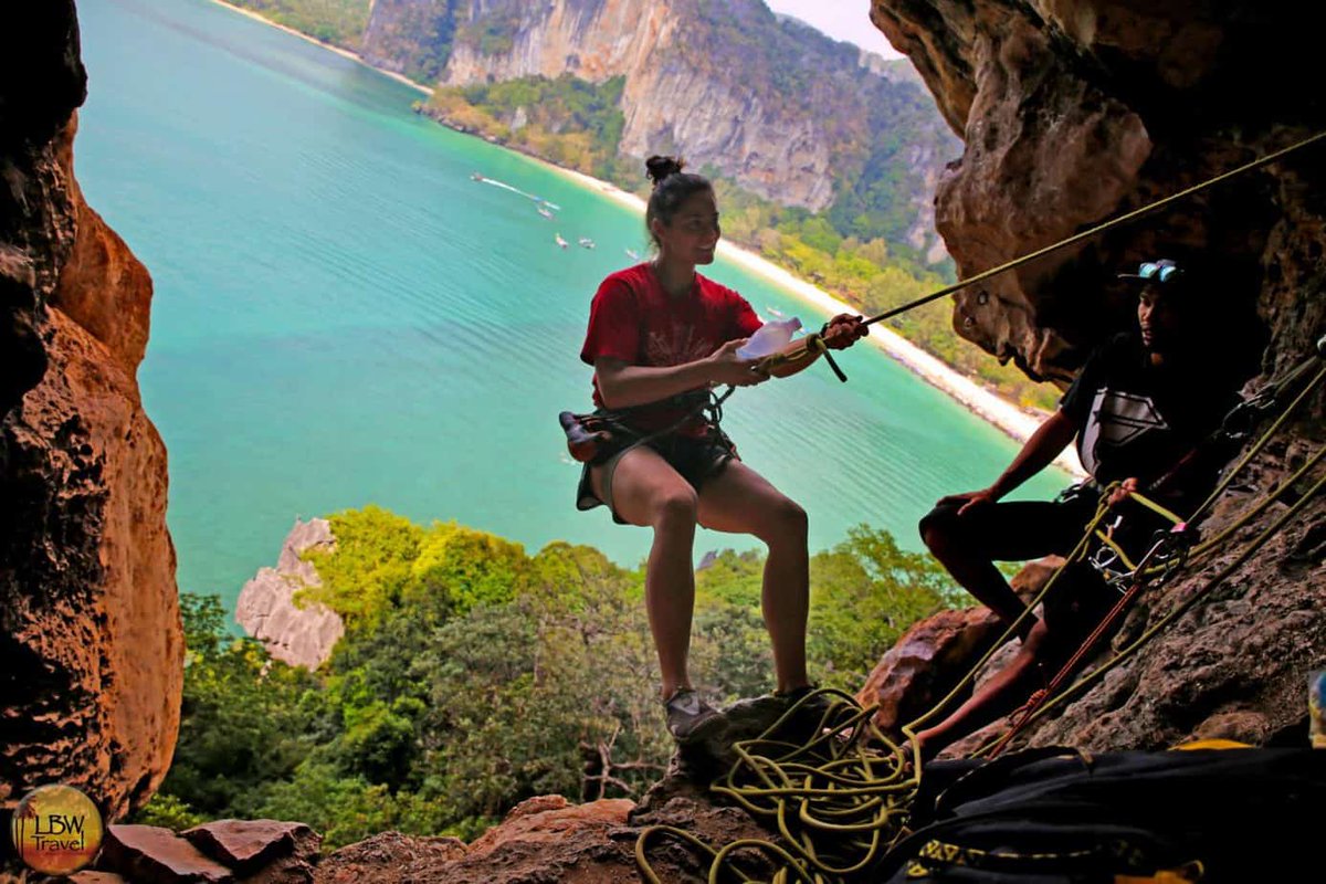 SEA_Backpacker's tweet photo. Half-Day Rock Climbing Adventure - Railay Beach, Krabi, Thailand - https://t.co/Xt3npvyUd4 - #AoNang #Krabi #Railay #RockClimbing #Tonsai https://t.co/R5KGoe8cUx
