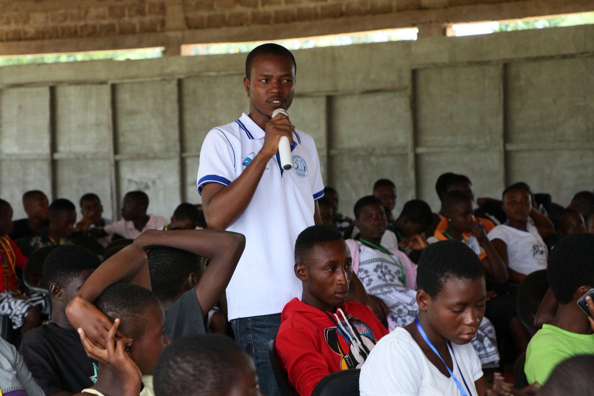 Kizitodada's tweet photo. Yesterday, the @GLabNetwork team made up of @gamelmag @amengor_jacob @victusekissi and myself facilitated a talk on environmental stewardship and WASH at the 2018 Nneka Change Makers Camp #GLCommunityAction https://t.co/sN2eoopHiv