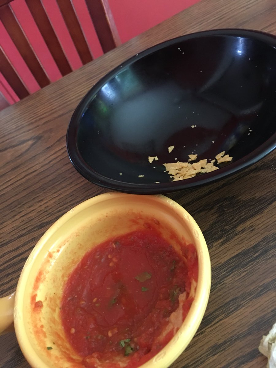KC4UTIA's tweet photo. Just sitting here wondering if Keke loves chips and salsa. #InMyFeelingsChallenge https://t.co/Rj2nUxczoI