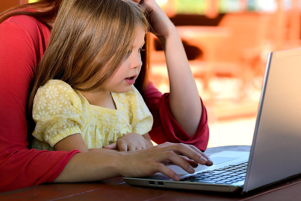 child on laptop