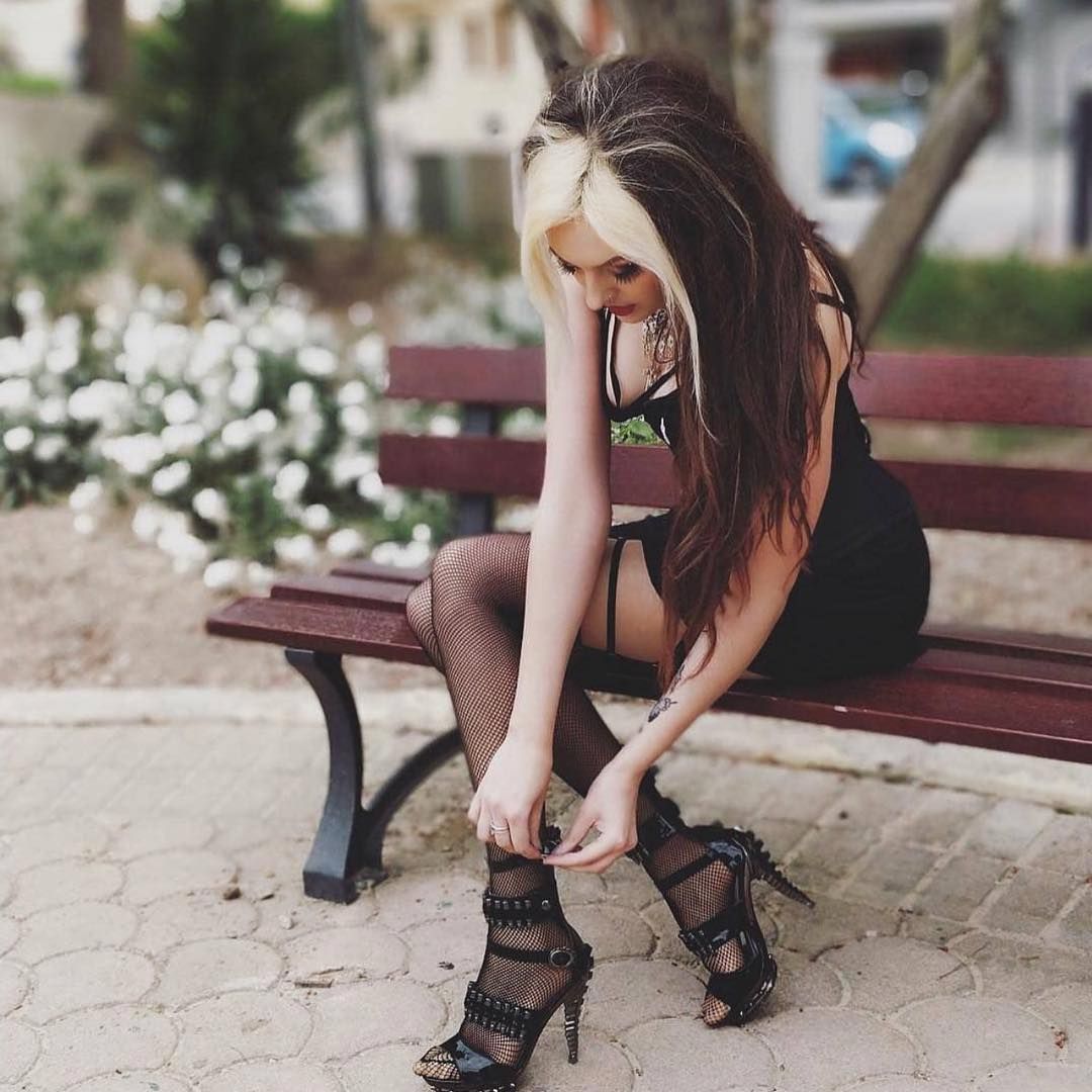 viomartcom's tweet photo. Hades Bullet Women's High Heel with Spike Rivets in Platform - https://t.co/nf3fjow4PF https://t.co/OnLSxGcB7f