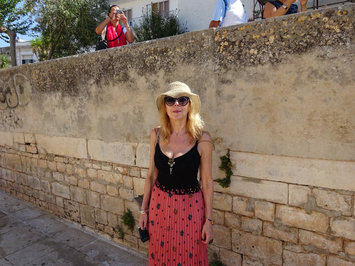 AnnaFashionShop's tweet image. #Pulia, #Italy, me. #Пулия, #Италия, аз.