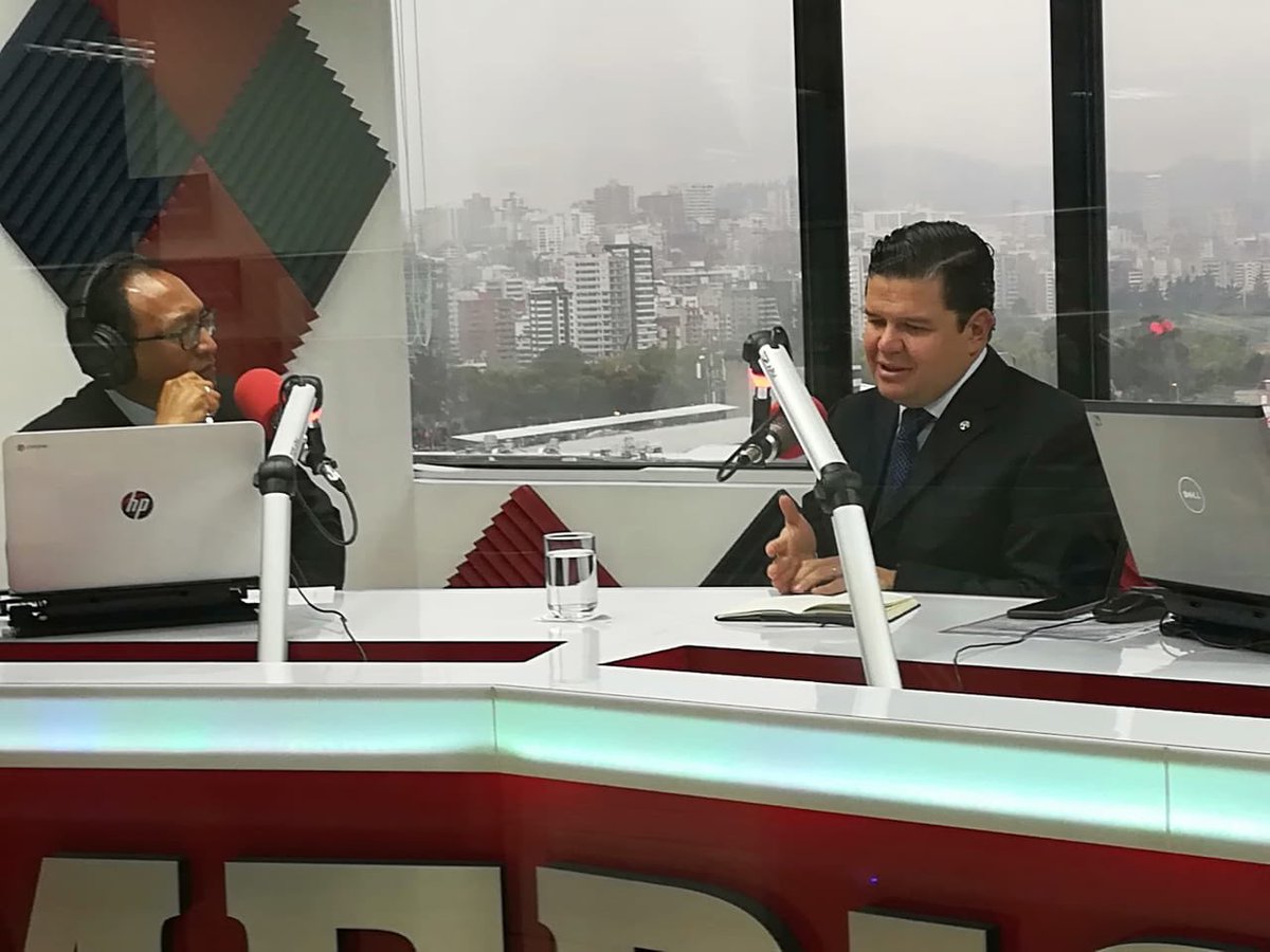 El Gobierno del Presidente <a href="/Lenin/">Lenín Moreno</a> Moreno es un Gobierno humano, preocupado por lo que vive el resto de sus compatriotas, y éste es un eje que marca todas sus decisiones. 3/3 @RADIOAMERICAEC