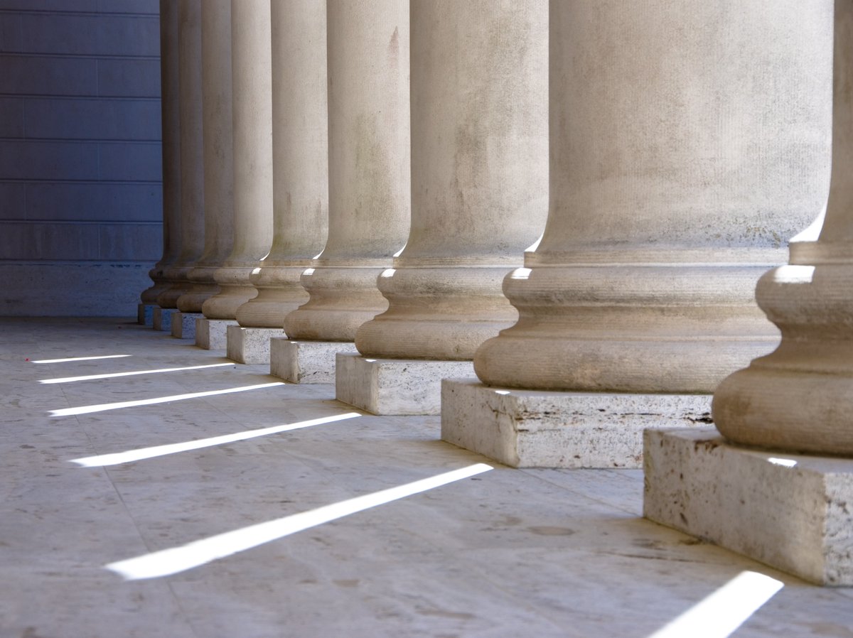 RDJ_LLP's tweet photo. Social media is likely to be contributing to the increase of defamation claims in the Courts. @dbrods discusses more in our recent insight. https://t.co/ixEaJJcNpD https://t.co/bRLso4m0GZ