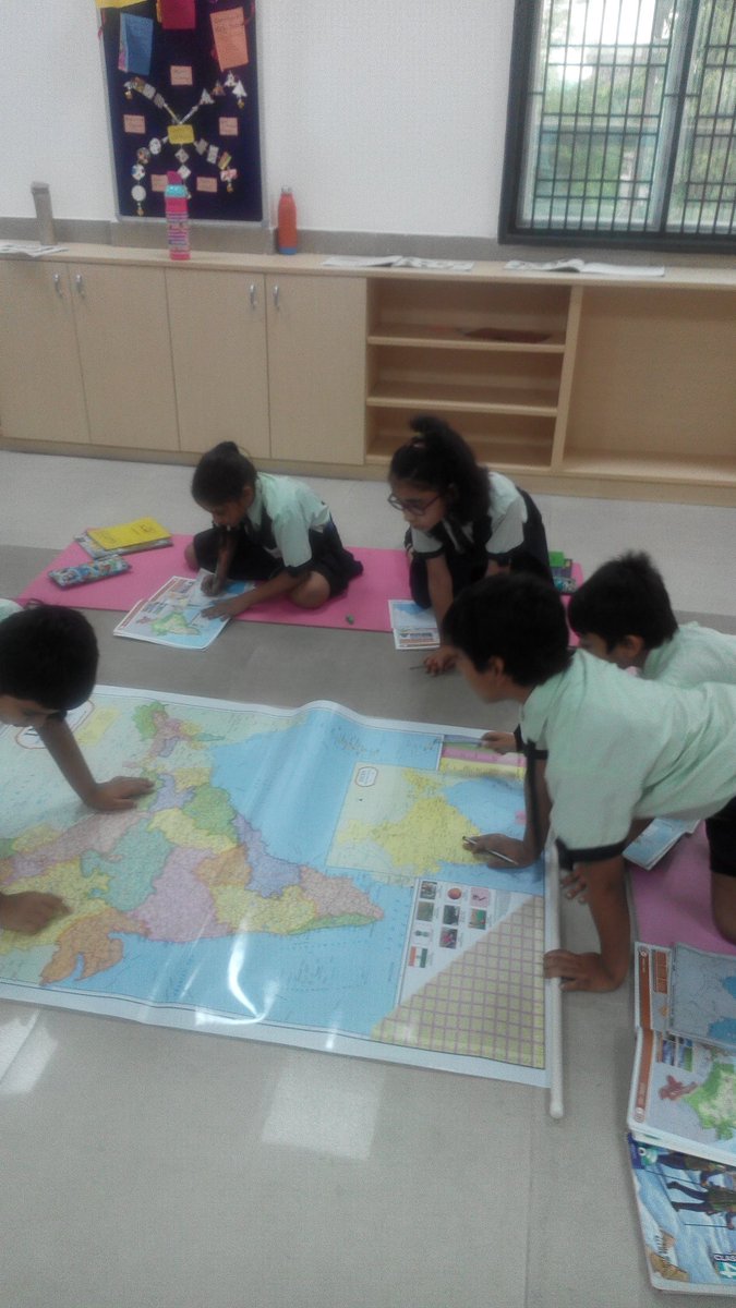 VesraMehak's tweet photo. #S.S.T.Activity#ExploreTheWorld#Grade4#LocateDesert#Plateau#coastalAreasOnPoliticalMapOfIndia#LearningWhileObserving#😋 https://t.co/YovbXZ04dl