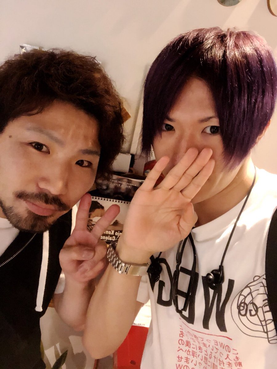 歌広場 淳 Twitterissa 髪の毛のカラーとカットをしてきたよ 新宿coreの山田さん Junjiwarau2 のお陰で綺麗な紫色が復活