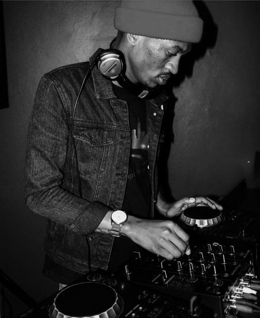 tonicdj057's tweet photo. 🎶🎛 For Bookings
 ☎️ 0659551107 / 0781573313,(WhatsApp)
📧 tonicdj057@gmail.com
FB : Teboho TonicDeejay Mantje https://t.co/Rte16m8o57