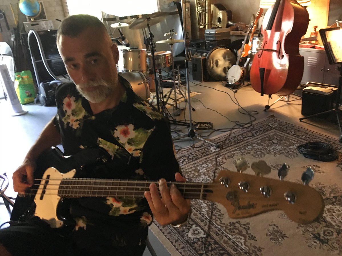 Studio65Berlin's tweet photo. Today we started working with Señor Paco Cardenas from Castellon, Spain. This very talented gentleman is an entire band in one person playing everything by himself. Here he is pictured plucking the electric bass guitar.

To follow his work: @SesionSonora
https://t.co/9WfNk0RseI https://t.co/WE72NFI3XG