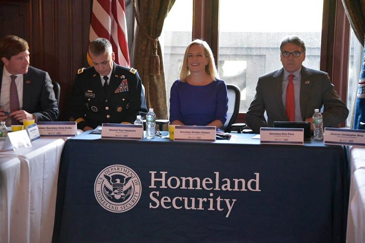 DHSgov tweet picture
