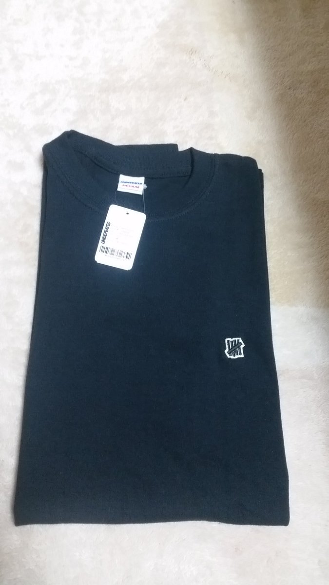 jtgmgwpmpm's tweet photo. UNDEFEATED TシャツMサイズ新品未使用、UNDEFEATEDビーツ売ります
共に定価以下の販売になります

Tシャツ各4000円
ビーツ15000円になります
質問等はDMお願いいたします https://t.co/JGFx9PeZGv