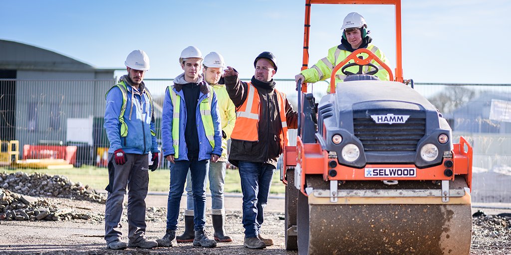FC_CETC's tweet photo. Looking for a job in Civil Engineering or Construction? Get paid to work with some of the best employers in the South with the @FC_CETC   apprenticeship programme. Learn the skills you need to be site ready in your first 20 weeks. Apply on online at https://t.co/wYzJFqCFyO https://t.co/aladOImZPw