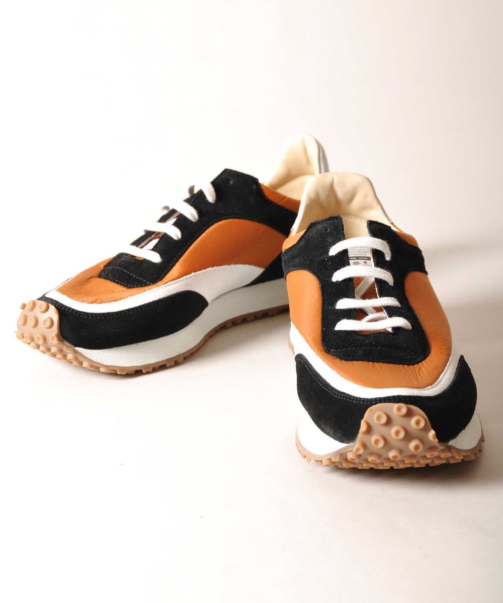 Johnbull_online's tweet image. 【SPALWART  スニーカー】
直営店で大人気のスウェーデンのシューズブランド【SPALWART】がついにオンラインストアにも登場！！！クッション性とグリップ力に優れ、軽くて履き心地のよいシューズです。
#Johnbull #SPALWART #Sneakers #mensfashion 
◆オンラインストア◆
buff.ly/2LNAMVI