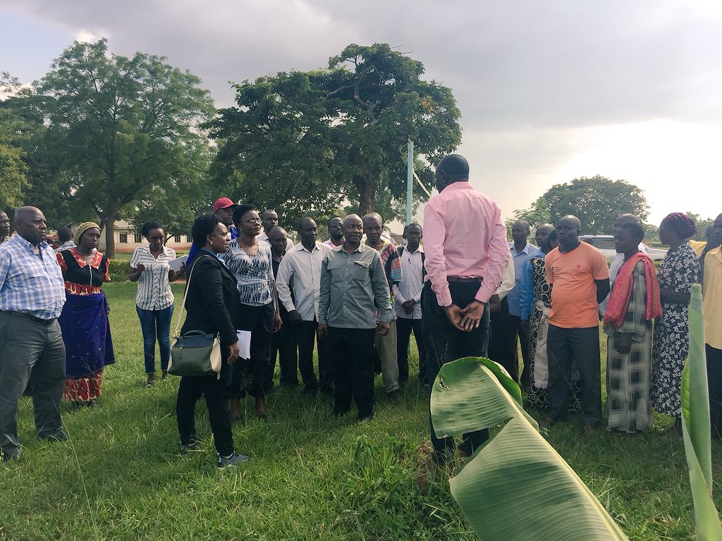 min_waterUg's tweet photo. Site Inspection for construction of #BulopaWaterSupplySystem in Kamuli District. #WSDFEworks #AccessToSafeCleanWater @HonKibuule @AaronKabirizi @alfayole @Alitogj @UmbrellasWatsan https://t.co/PmumydR4Ej