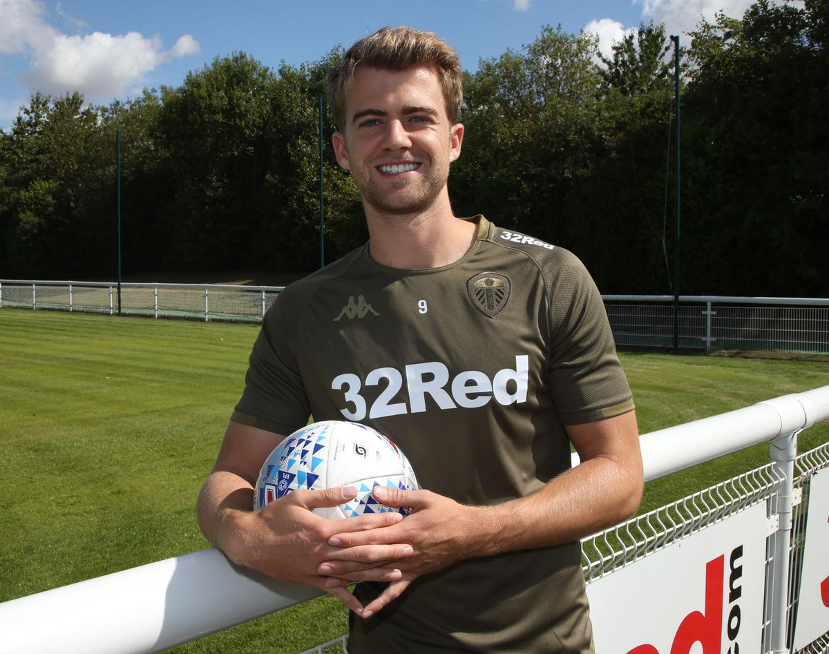 leeds united training kit