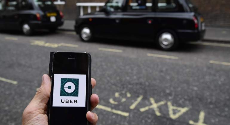elEconomistaes's tweet photo. Cuántas licencias hay en
🇪🇸 España: 65.000 taxi - 9.000 VTC
🇫🇷 Francia: 60.000 taxi - 26.000 VTC
🇵🇹 Portugal: 13.000 taxi - 3.000 VTC
🇬🇧 R. Unido: 80.000 taxi - 210.000 VTC
🇧🇪 Bélgica: 10.000 taxi - 5.600 VTC
🇮🇹 Italia: 40.000 taxi - 80.000 VTC
https://t.co/O5kGaL5gQ0 https://t.co/JyFZPQMzYK