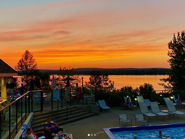 DIPPoolBar's tweet image. Last night's sunset was 💯 #Fredericton

 📷: @ying_shadowless #DIPpoolbar