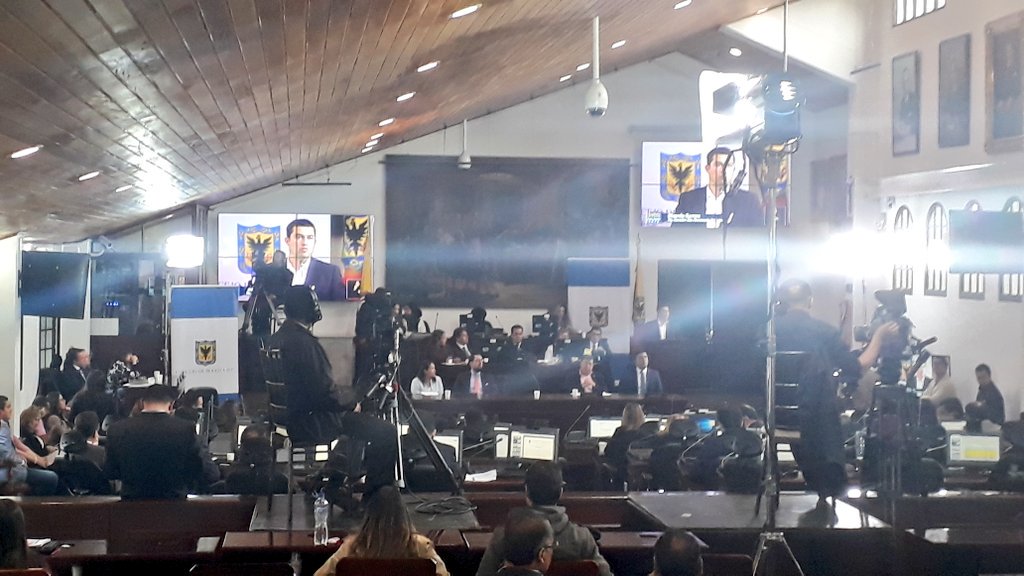 ConcejalRuben's tweet photo. Hoy el @ConcejoDeBogota rinde cuentas del trabajo del primer semestre del 2018 #ConcejoRindeCuentas2018 #ConcejoTransparente #FelizMartes | https://t.co/cik5jc2ue1 https://t.co/11HefBdW3z