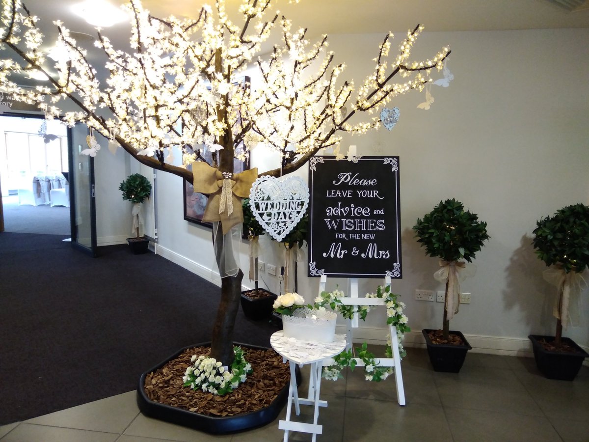 Congratulations to Mikki and Blair on your wedding day on the 14th July 2018 at the Stirling Court Hotel in Stirling, and thank you for choosing our Wedding Wishes Tree as decor for your special day!