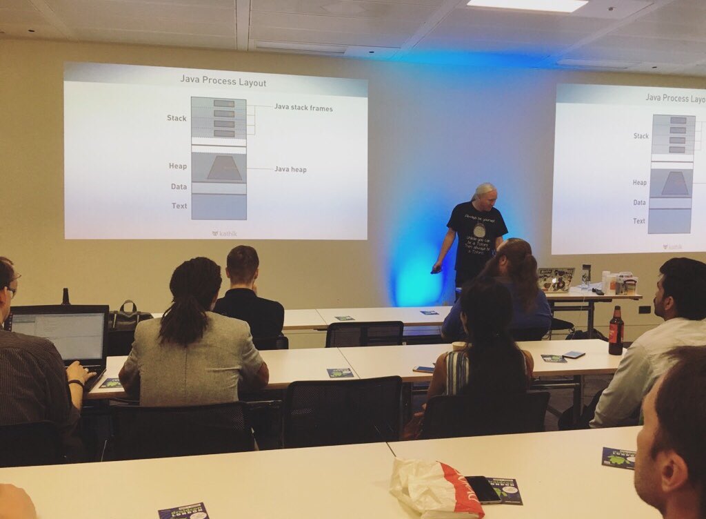 BrideyAtSM's tweet image. There’s two ways to show inside the #JVM and I know which one I prefer (hint: it’s the one with lots of colour..!) @kittylyst has outdone himself tonight for #CodeMatters ! 🤩 @skillsmatter @IBMCodeLondon #ibmcode #Java #SkillsMatter