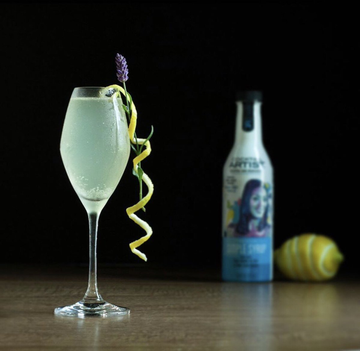 CocktailArtists's tweet photo. End the month of #July with a classic #French75 created by Moody Mixologist using @cocktailartists Premium Simple Syrup. Cheers 🥂

See full recipe on our Instagram account @cocktailartists and find our where to buy here https://t.co/8J8918lO9C https://t.co/BDVzqiWtZy