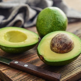 nutrisavings's tweet photo. It's National Avocado Day! Have you been adding them to your healthy diet? Check out our article to learn how to choose the right avocado every time. #NationalAvocadoDay #Avocados #EatHealthy #ShopHealthy
https://t.co/YqjTA3wS4r https://t.co/uNhKV5Xv1E