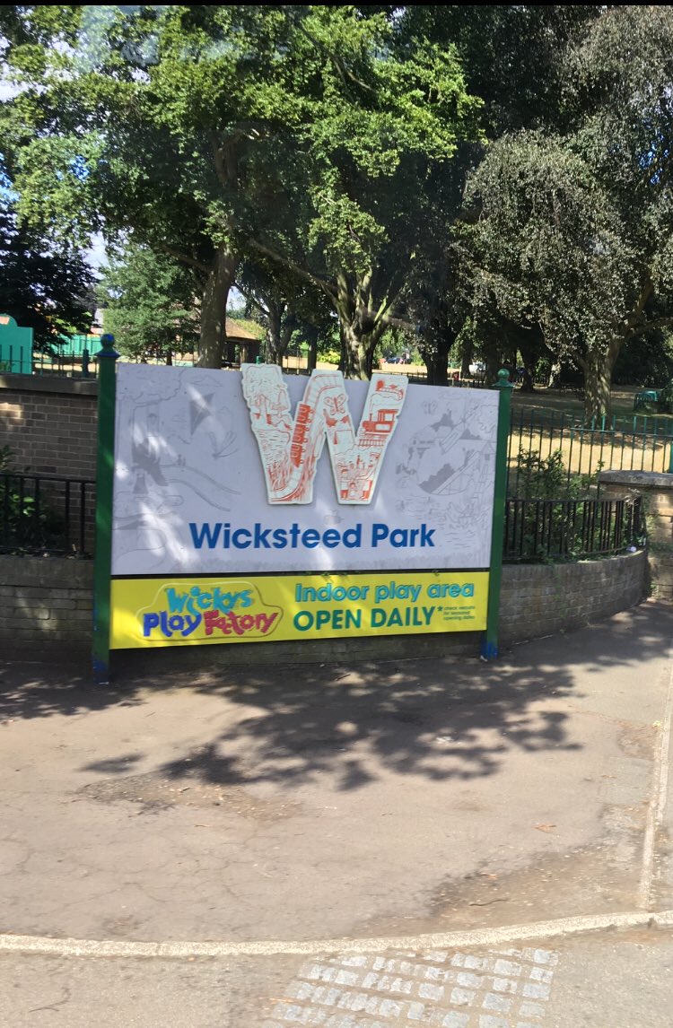 AlumRockFA's tweet photo. We organised a trip to wicksteed park in Kettering on Saturday for our tiny totts group who enjoyed a loveley day in the sun with there family & friends #wicksteedpark #kettering #AlumRockFootballAcademy #tinytotts #fun #sun https://t.co/hbdiGKVSYi