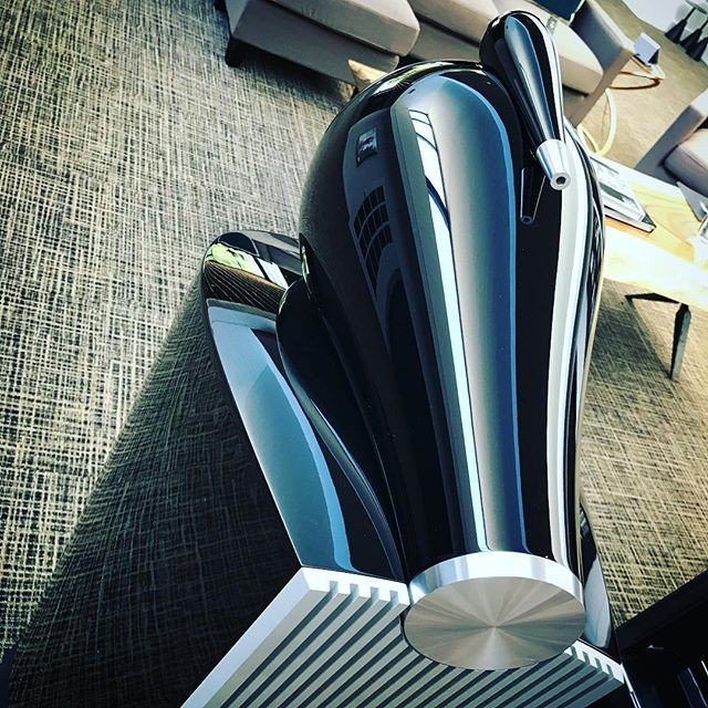 BowersWilkins's tweet photo. Innovation from every angle. #800Series #BWDesign https://t.co/vAtmnlm6QE https://t.co/Kk8TEwhXZl