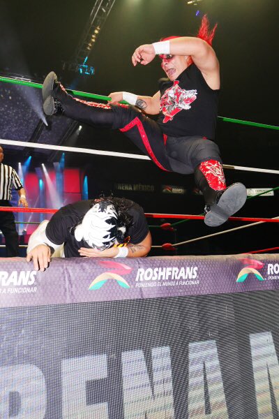 1disturbiocmll's tweet photo. Rudo vs rudo, me agrada aaaaauuuuuuh! 🤘😝🤘#midare #midaretime #aaaaauuuuuh! https://t.co/Pksgmchtio