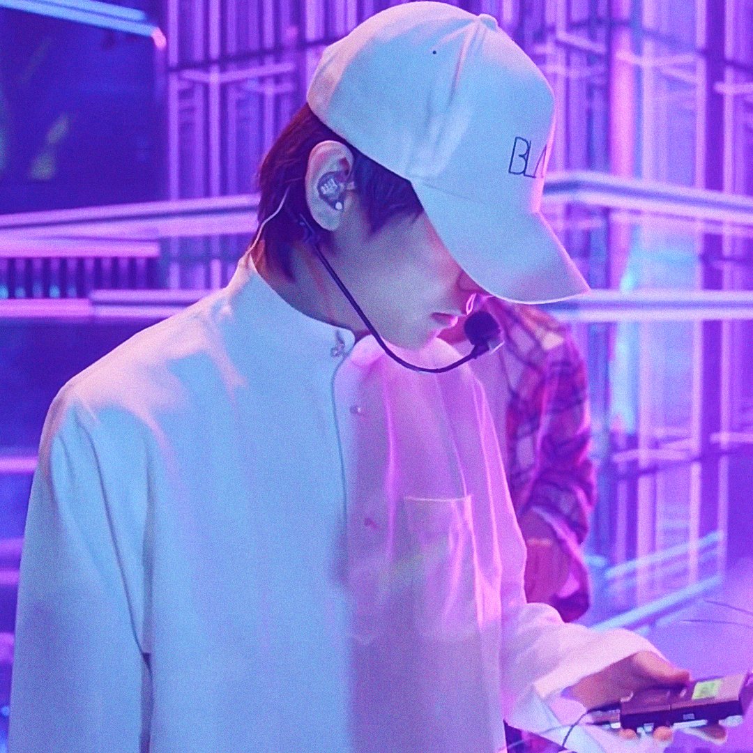 kthjjg's tweet photo. 보라해 💜 https://t.co/8Q54OTQP6w