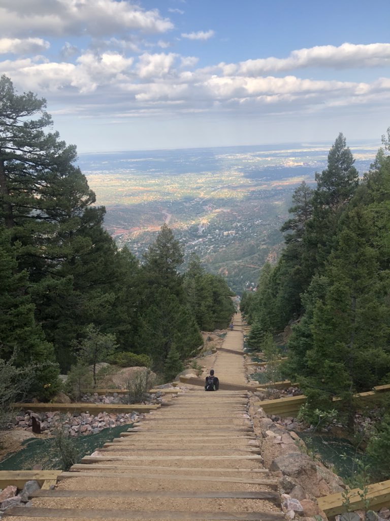 MichaelMason44's tweet photo. Little brother and I conquered this beast yesterday on our last day in colorado. Manitou Incline, 2,760 steps. https://t.co/E8P8jftC30