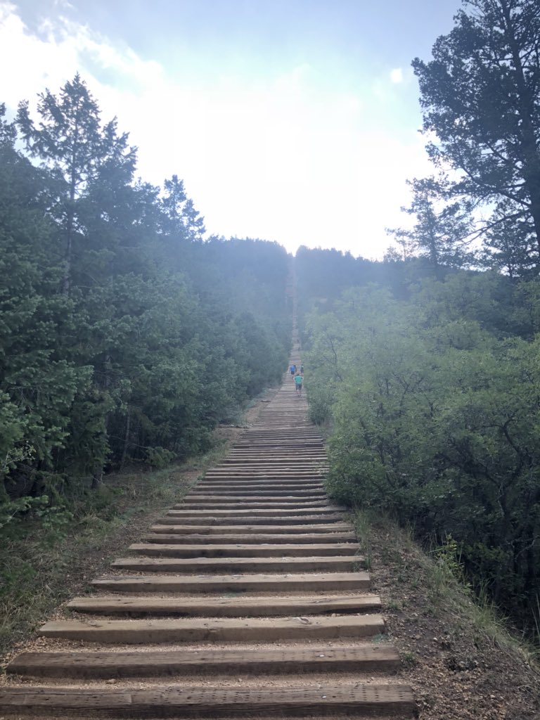 MichaelMason44's tweet photo. Little brother and I conquered this beast yesterday on our last day in colorado. Manitou Incline, 2,760 steps. https://t.co/E8P8jftC30
