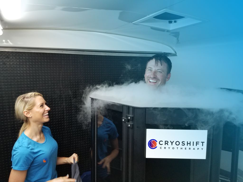 cryoshift_atl's tweet photo. We had a blast getting chilly with @PeachyRuns last night! #Cryotherapy #CryoShift #Recovery https://t.co/1lw7cZHP7G