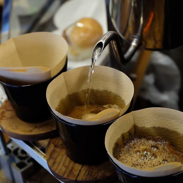 New video🎥 featuring ARiSE Coffee Roasters up! Link in bio.
.
.
#tokyo #coffee #カフェ  #specialtycoffee #manualbrew #thirdwavecoffee #japan #日本  #traveljapan #coffeeaddict  #coffeetime #manmakecoffee  #instacoffee #coffeesesh  #coffeelife #coffeeshots #alternativebrewing #…