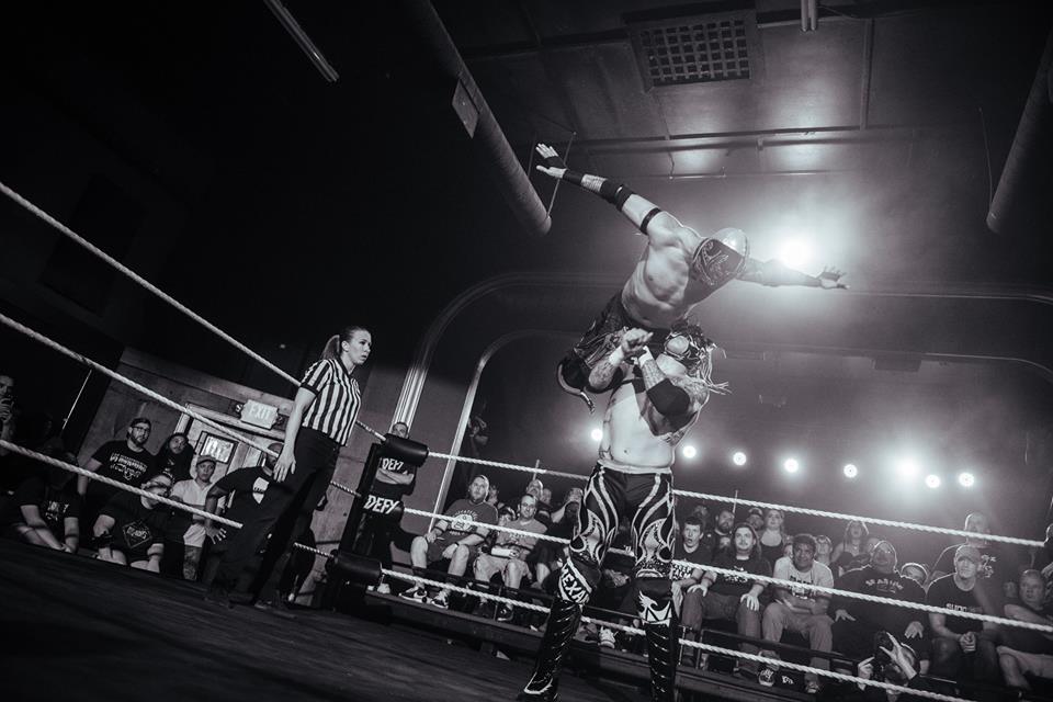 mattfarmer93's tweet photo. These two men tore it up at #DefyPDX2 @ReyFenixMx versus @DragonAztecaJr with referee @GearlHebner looking on.
๐ธ@Ukulele_Punk https://t.co/FZENi44wU7