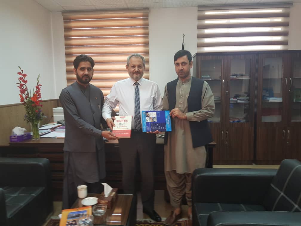 Atta_wesa's tweet photo. د کتاب راټولو کمپاین ته
نن د عامې روغتیا وزیر ښاغلي فیروزالدین فیروز نن خپل کتاب وسپارلو 
ستاسو یو کتاب د ټولني لپاره صدقه جاریه ده 
کتاب لوست مو فکر مثبت لوري ته هڅوي.
#Penpath https://t.co/xPHx17JE1l