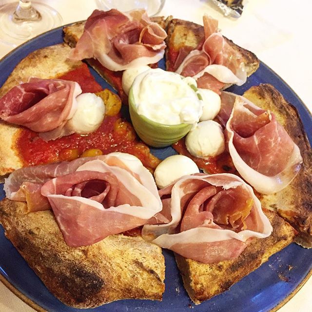 Pretty good pizza... #thedailybarrel ift.tt/2LKW8mD