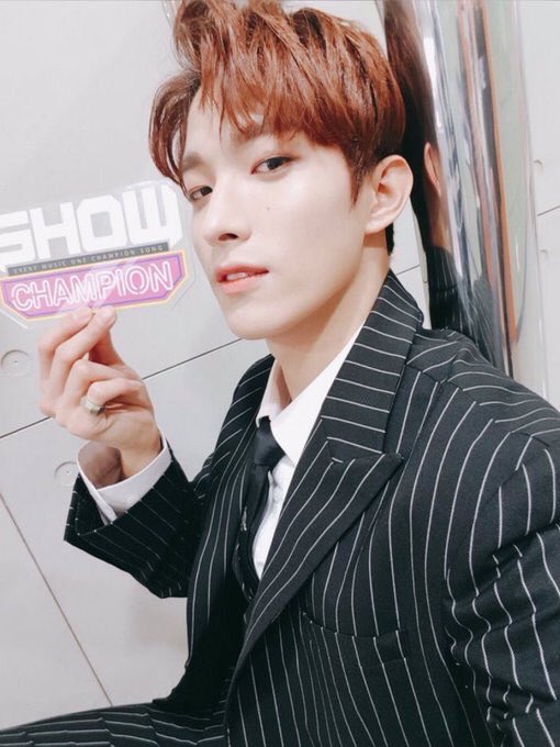 godkyeom's tweet photo. May I interest you in some assorted thot looks by lee seokmin? https://t.co/ItjTvP4bL8