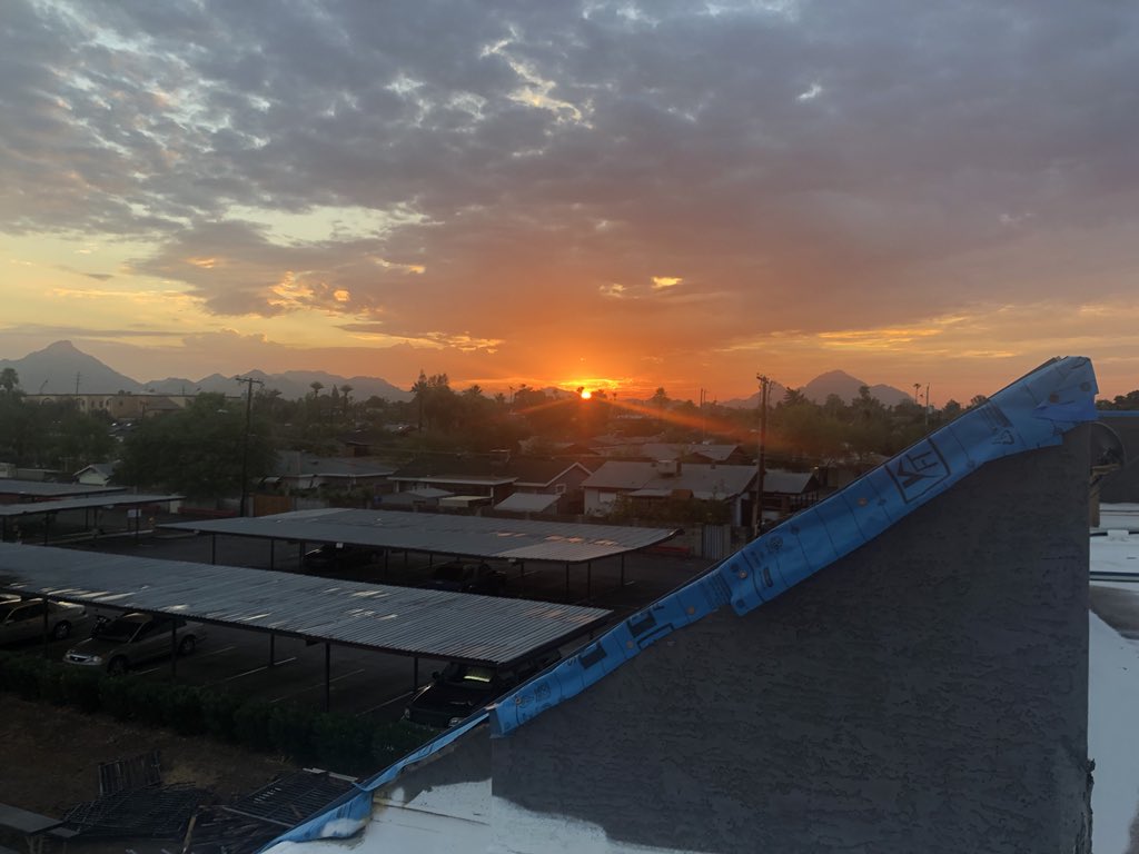 RoofinginAZ's tweet photo. Beautiful Arizona Sunrise! #roofer #roofrepairs #metalroofing #foamroofing #flatroofing #phoenixroofer #mesaroofer #scottsdaleroofer #temperoofer #gilbertroofer #chandlerroofer #tileroofer #shingleroofer #foamroofer https://t.co/5iJJFKak1v