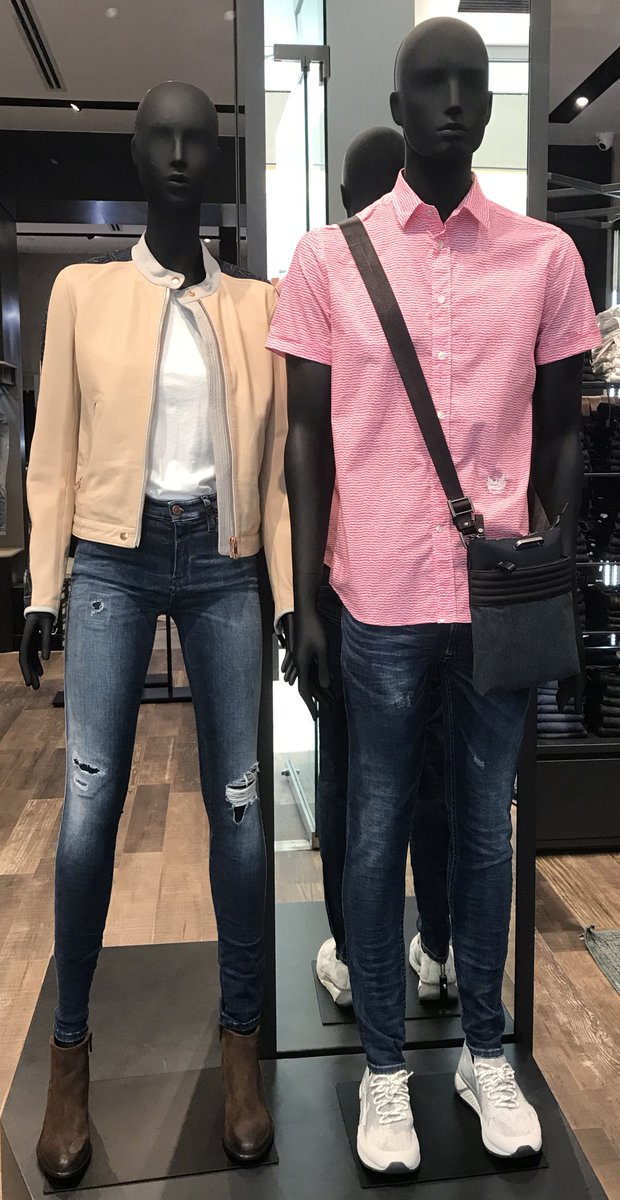 DieselPR's tweet photo. En este regreso a clases, deslumbra a todos con tu outfit en la universidad. Busca el estilo que se ajusta a ti en nuestra tienda @DieselPR, ubicada en el primer nivel de #MallOfSanJuan. ¡Te esperamos!
#DieselPR #DiesePuertoRico #PuertoRico #BackToSchool https://t.co/xXOhw2yCUB
