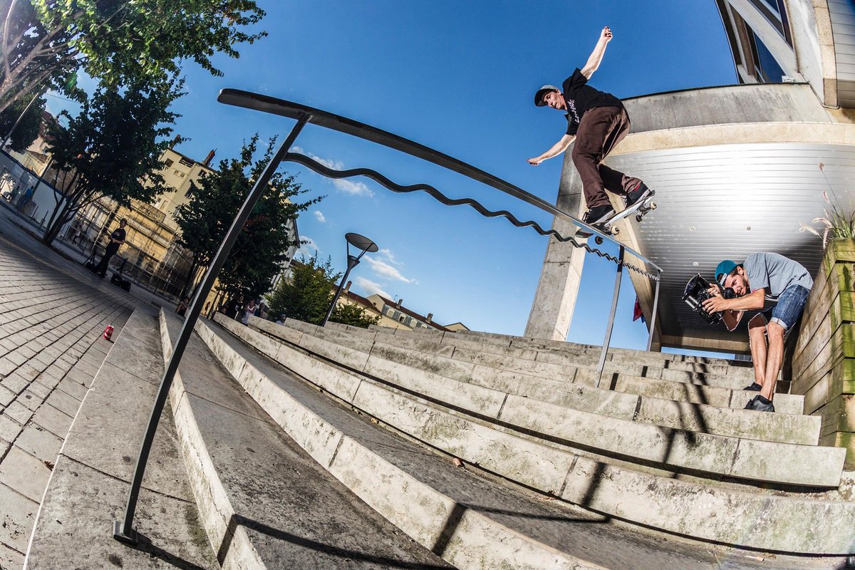 Backside overkrook with Paul Hart #Globebrand