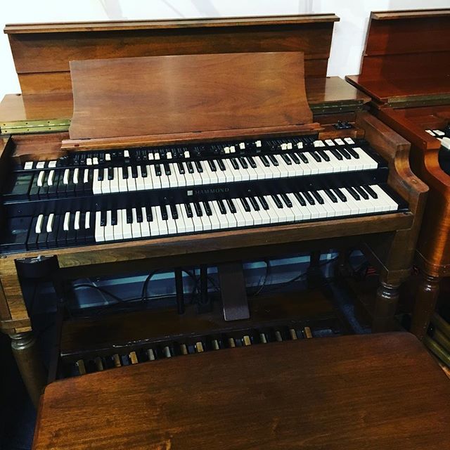 JackMacSax's tweet photo. Me want #hammondorgan #demkeys #Baltimore #Catonsville #Maryland #billsmusic https://t.co/qJwjFzvm3m
