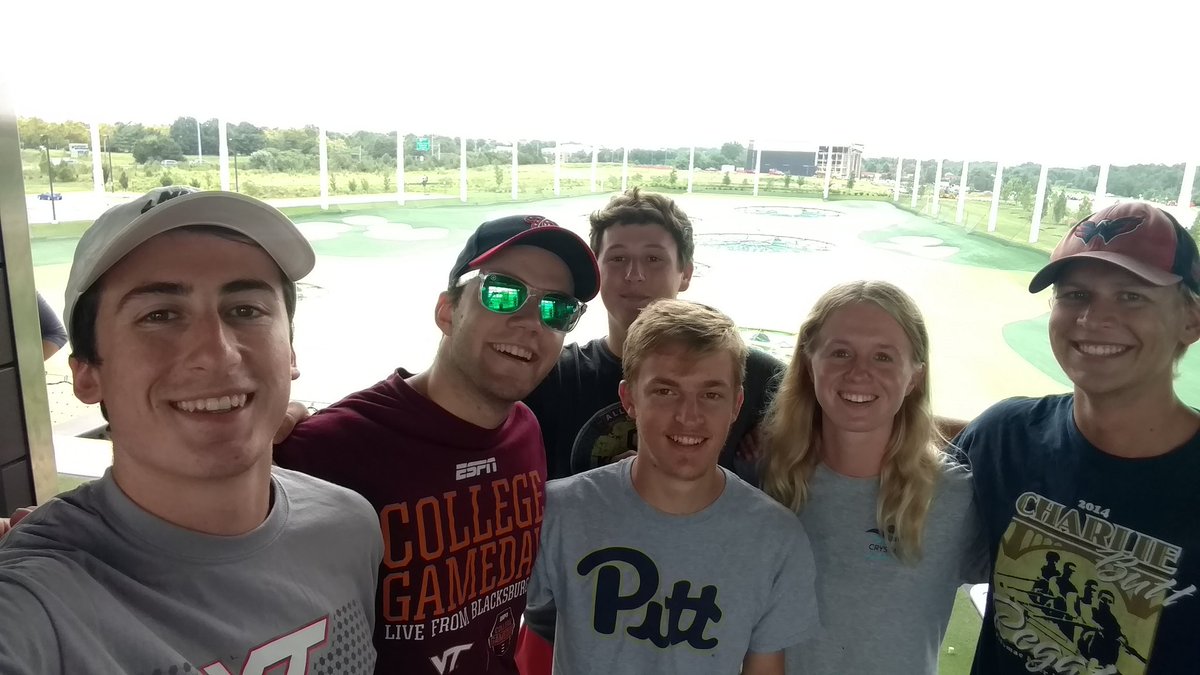 AnnieDesmarais7's tweet photo. Thanks @CrystalAquatics for a fun morning at Topgolf! https://t.co/oCz3itR2nh