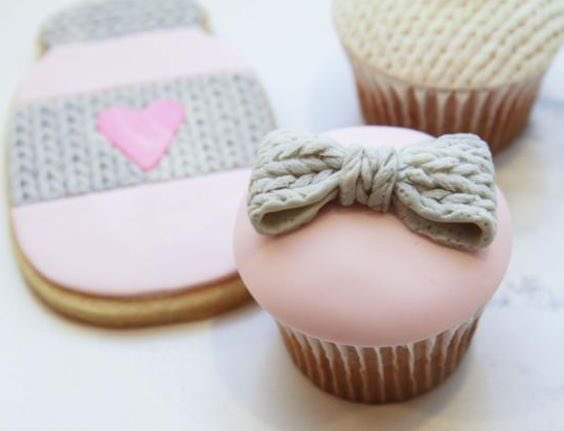 Ready for baking?

Grab your supplies here:  (Aff) bit.ly/2wjvCtK 
#picsnadpalettes #bake #yummy #ad #craftsy