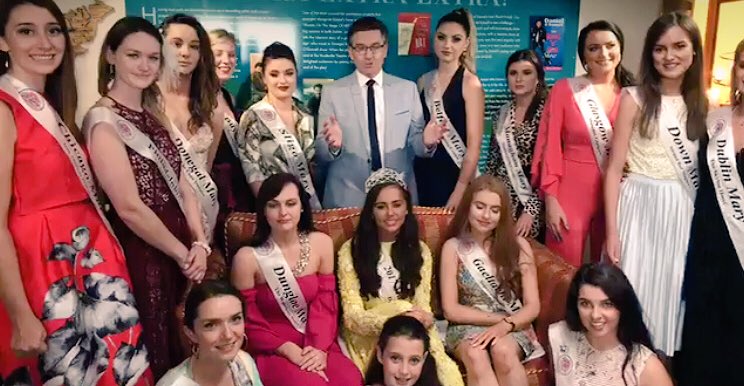 DungloeD's tweet photo. Mary from Dungloe Crowning Cabaret Live on TG4 player this Sunday at 8.30. Thanks to @donegalcouncil @govisitdonegal @TG4TV @UdarasnaG @DonegalA for Sponsoring The Show - Who will be Mary From Dungloe 2018? #Donegal #TG4 #DestinationDungloe #MFD51 #Donegal #DanielODonnell https://t.co/kBqF6CfkuI