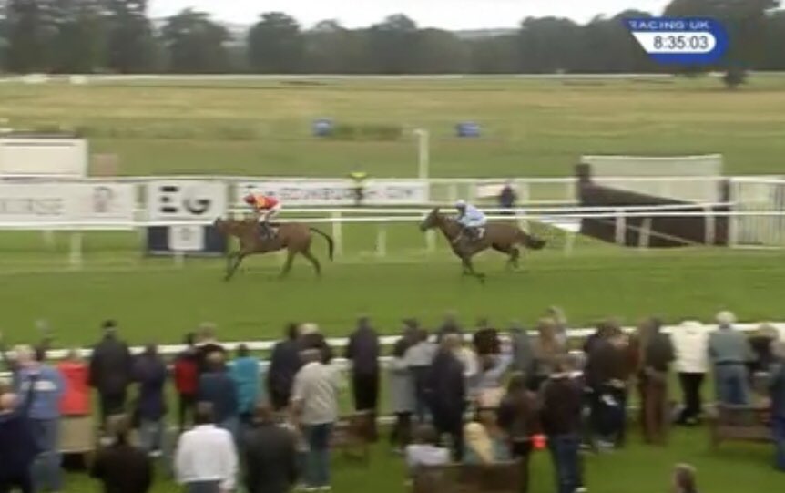 jamiesnowden's tweet photo. #BetweenTheWaters is 2nd @PerthRacecourse under a good ride from @page_fuller well done @Alexwalters89 https://t.co/W5G2BFmisD