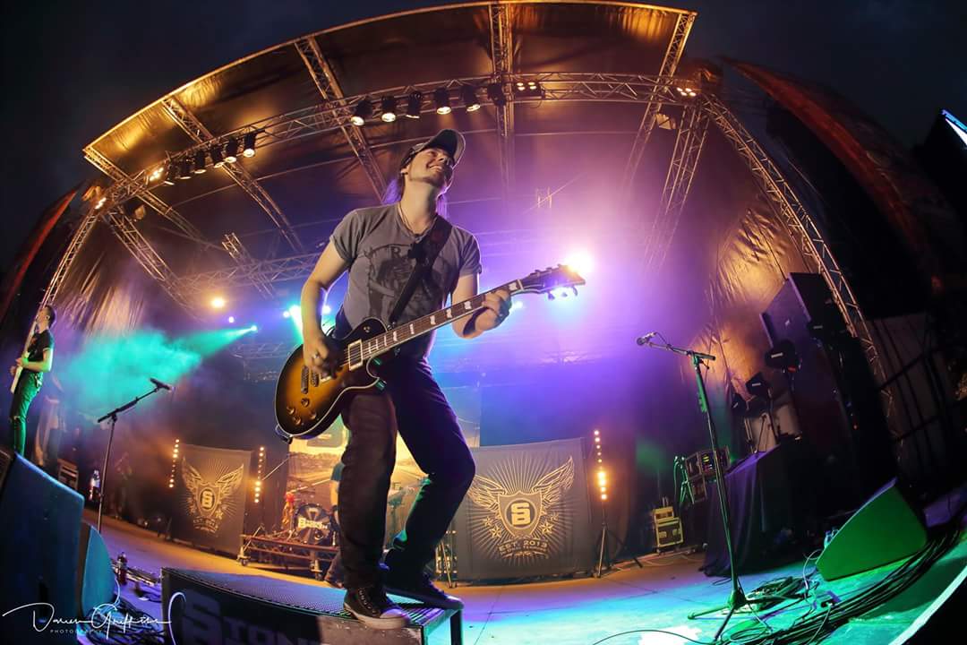 DarrenGriff5's tweet photo. This band nailed the Friday night and set the bar for the whole weekend. Where they belong, on a big stage. @RichStoneBroken @StoneBroken_  @SteelhouseFest @Spinefarm https://t.co/EUC6W5jKjl