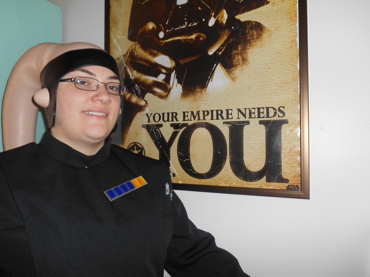 rebelrealcanon's tweet photo. Can't get a picture of me in the uniform... So I'll just take a picture of the uniform itself!
Imperial Twi'lek Librarian of His Majesty's Navy, Reporting For Duty!
#TwilekTuesday #TrooperTuesday #TroopersAlwaysHelp #GloryToTheEmpire https://t.co/9Pqy5mtPDO